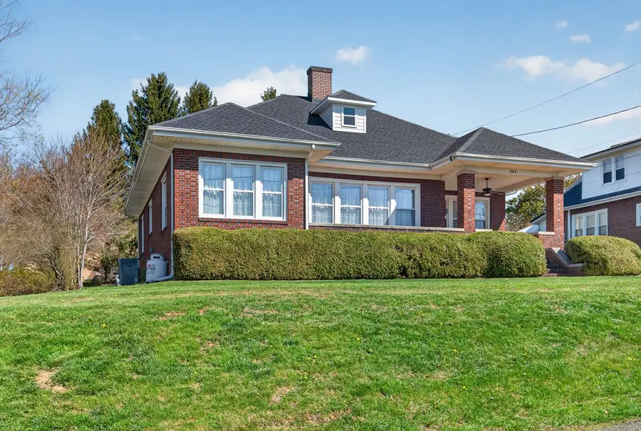 204 Water St., Hillsville, VA 24343 - #2