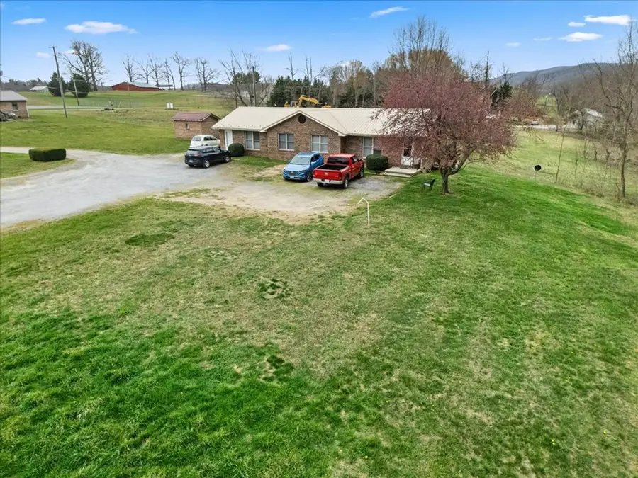 797 Ivanhoe Road, Max Meadows, VA 24360 - #3