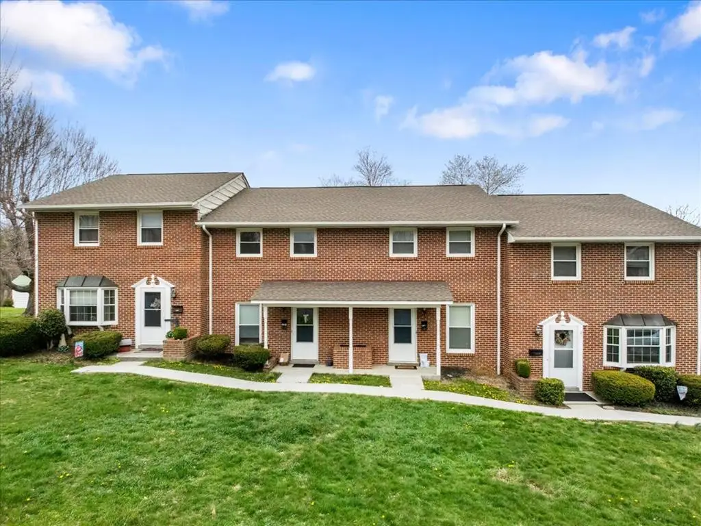 800 8th Street, Wytheville, VA 24382 - #1