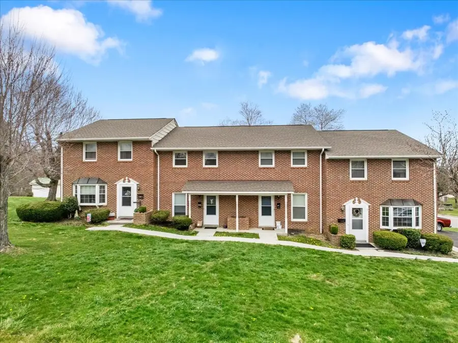 800 8th Street, Wytheville, VA 24382 - #3