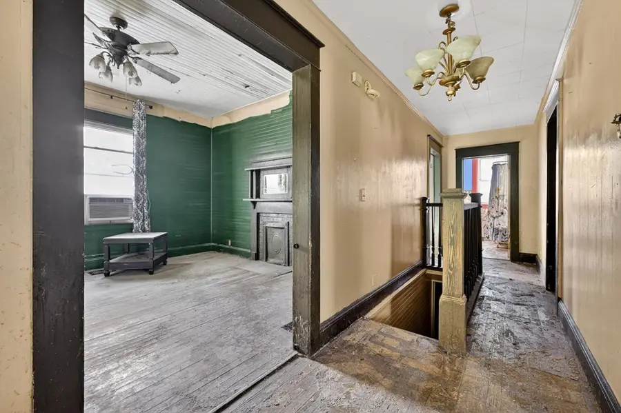 329 Fir Street, Gate City, VA 24251 - #3