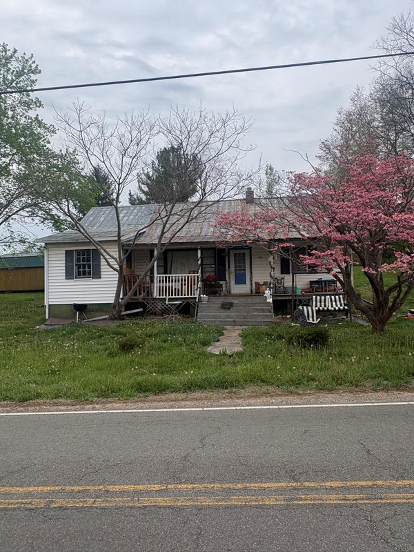 2312 Austinville Road, Austinville, VA 24312