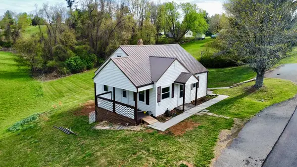 134 Poplar Grove, Galax, VA 24333