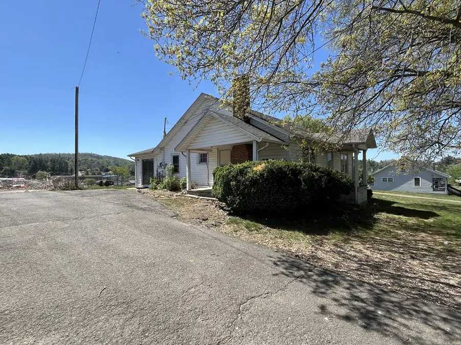 1005 Glendale Road, Galax, VA 24333 - #3