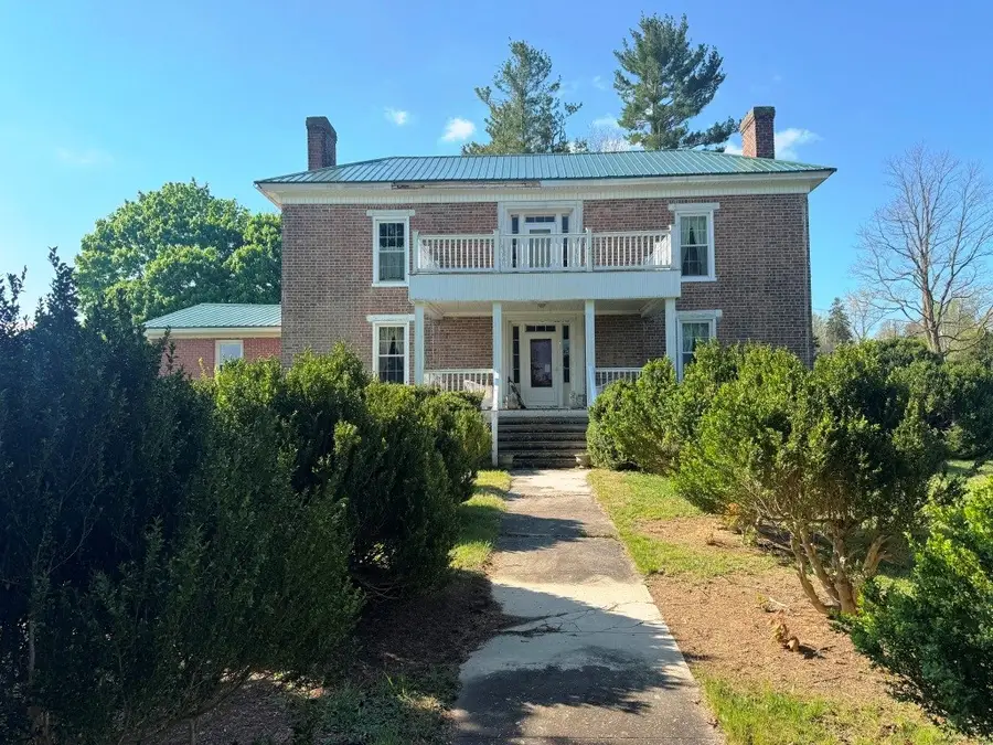 402 Main St., Rural Retreat, VA 24368 - #2