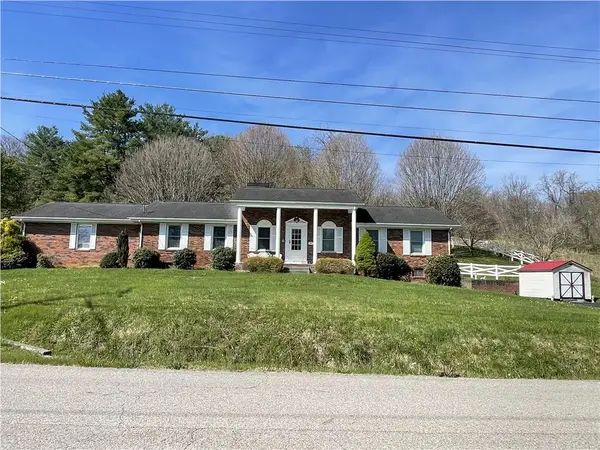 328 Lawndale Dr, Bristol, VA 24201