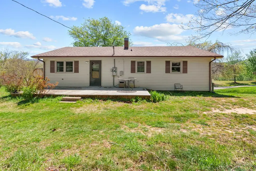 610 Collins Rd, Sparta, NC 28675 - #1