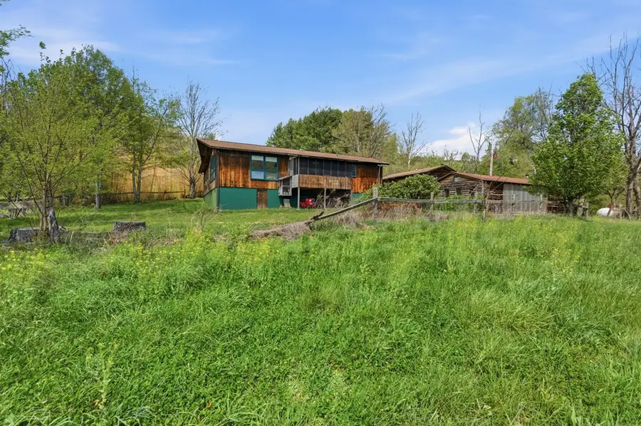 4020 Freestone Valley Road, Tannersville, VA 24377 - #3