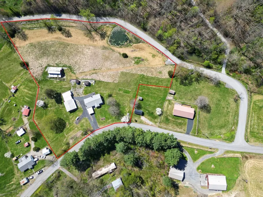 1954 High Point Road, Castlewood, VA 24224 - #3