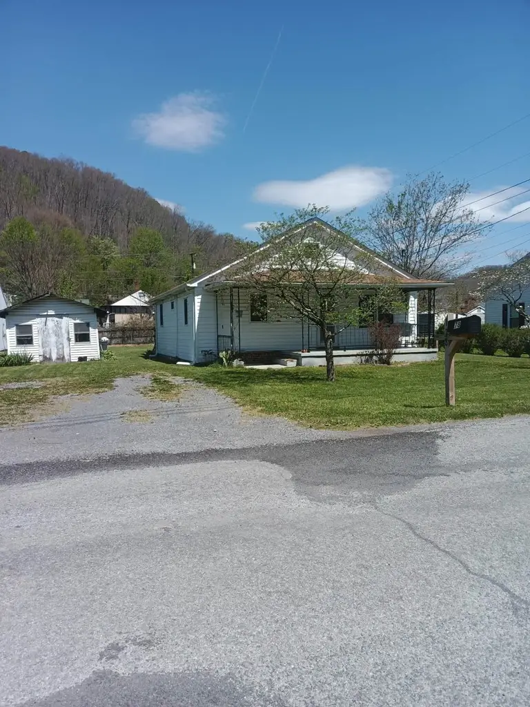 178 Bane Bottom Ave., Cedar Bluff, VA 24609 - #2