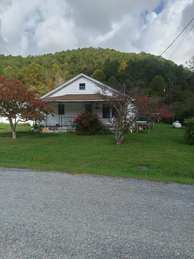 178 Bane Bottom Ave., Cedar Bluff, VA 24609 - #3