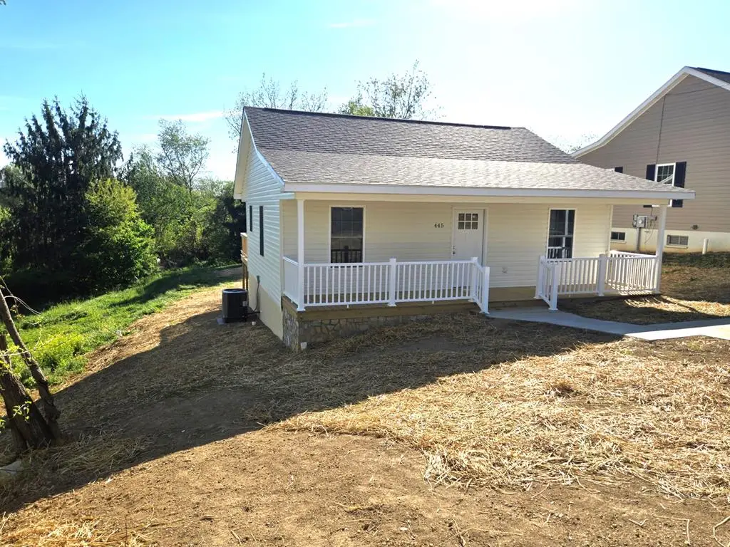 445 14th Street, Wytheville, VA 24382 - #1