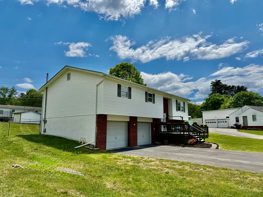 277 Nevada Street, Bristol, VA 24201 - #3