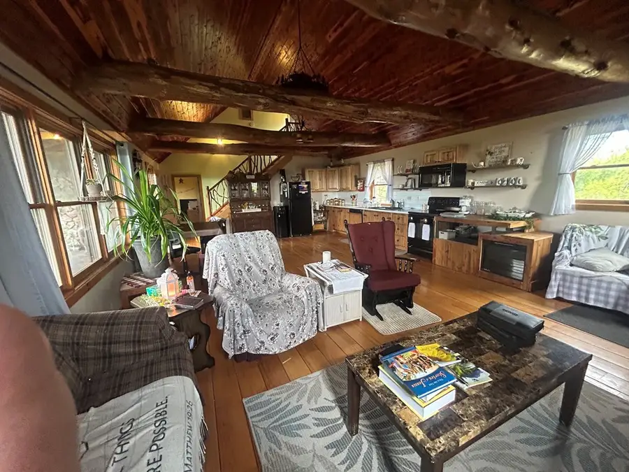 974 Huckleberry Rd, Crockett, VA 24323 - #2