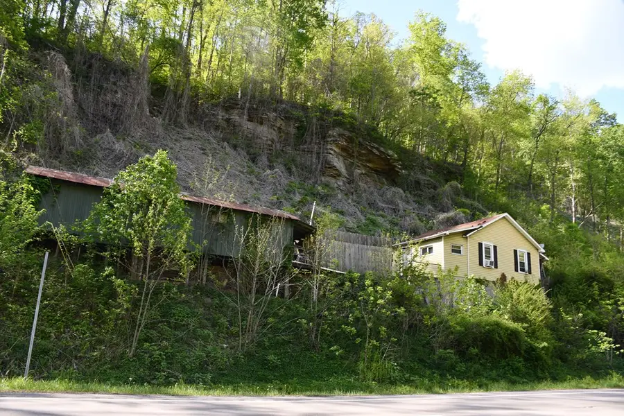 13162 Riverside Dr, Oakwood, VA 24631 - #3