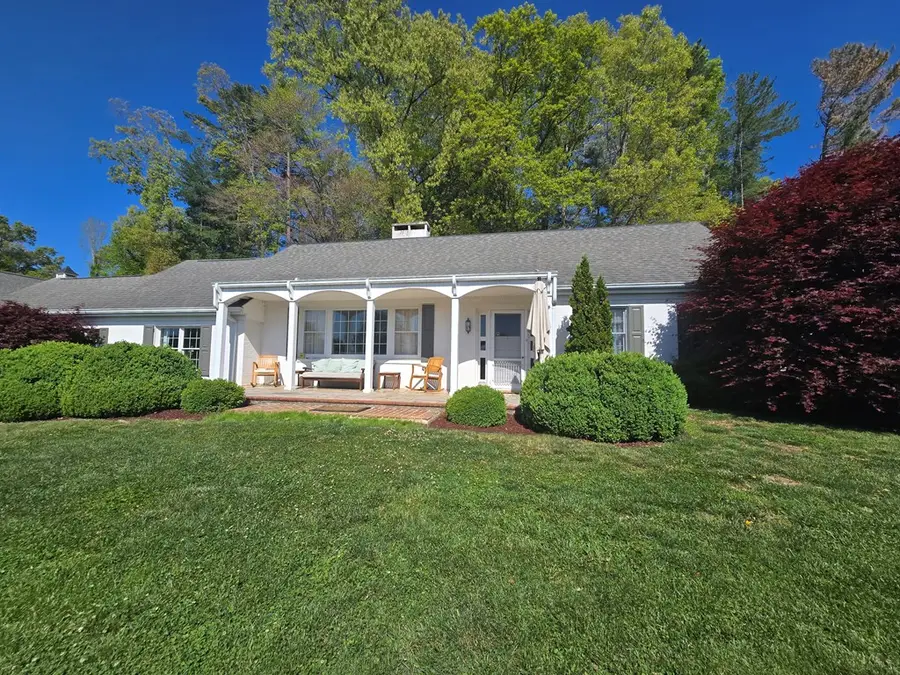 570 West Valley Dr, Bristol, VA 24201 - #3