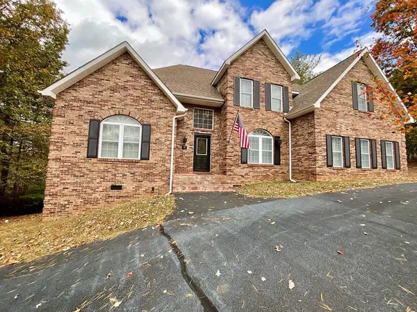 169 Oakside Drive, Hillsville, VA 24343
