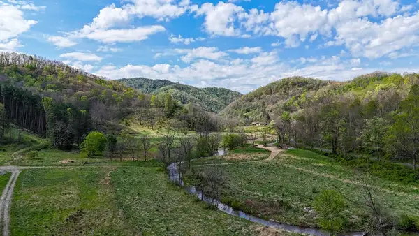 2789 Dry Fork Rd., Bandy, VA 24602