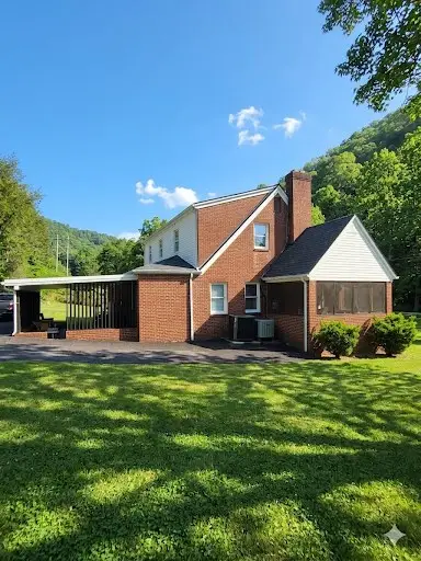 1096 Mimosa Street, Grundy, VA 24614 - #3