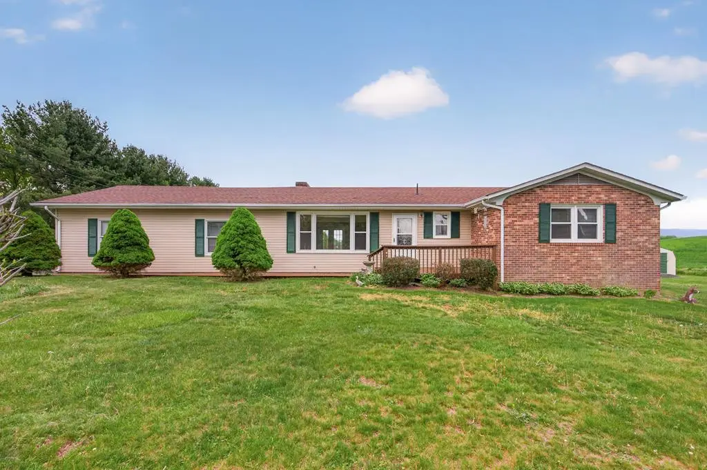 431 Westfield Ave, Rural Retreat, VA 24368 - #1