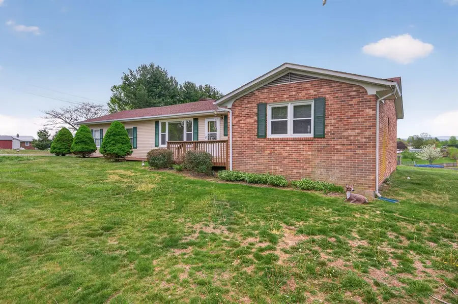 431 Westfield Ave, Rural Retreat, VA 24368 - #3