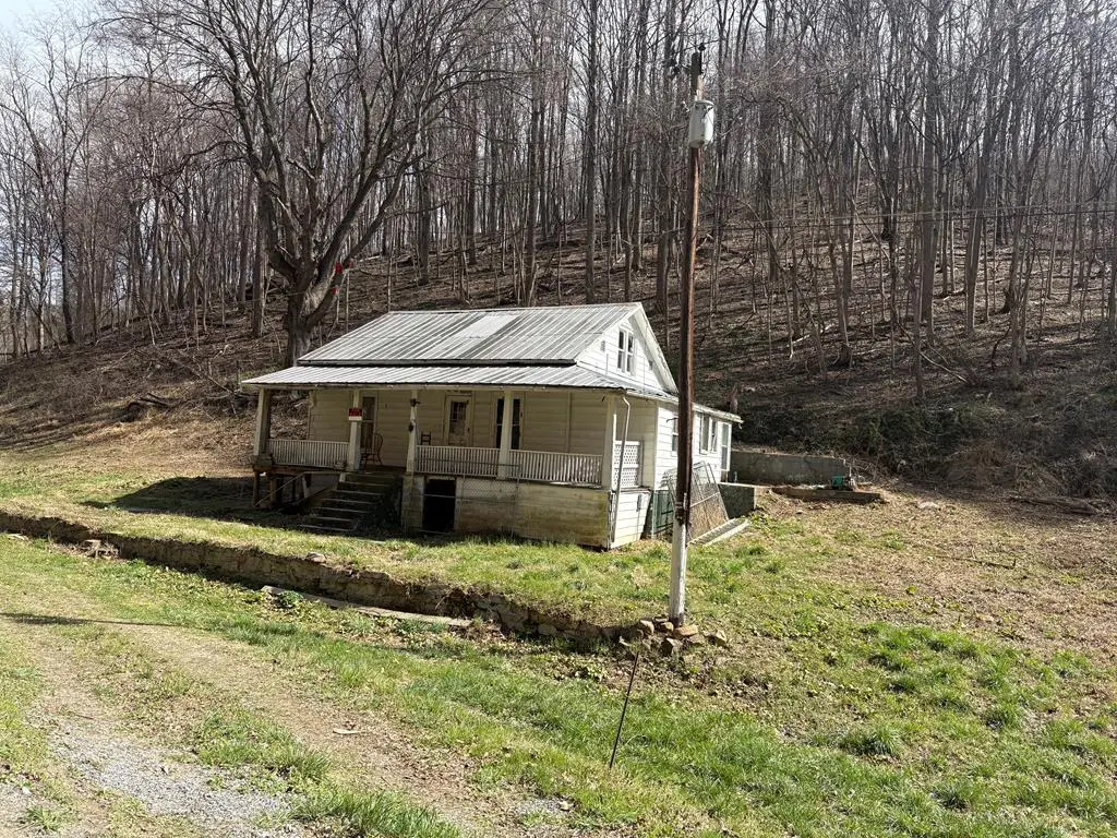 192 Blevins Road, Narrows, VA 24124 - #1