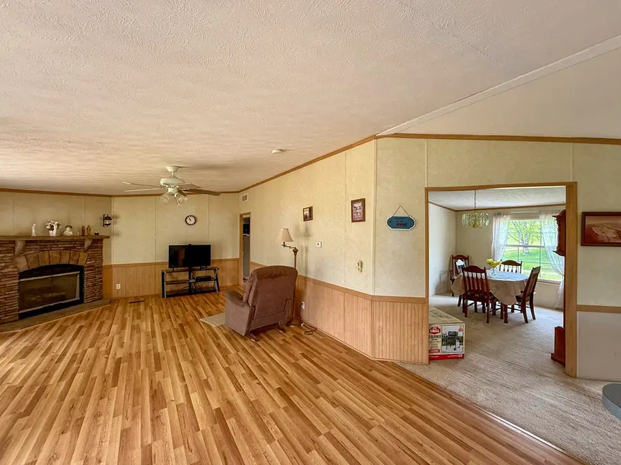 184 Hazelnut Lane, Rural Retreat, VA 24368 - #3