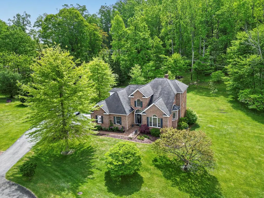 156 Brooke Street, Chilhowie, VA 24319 - #1