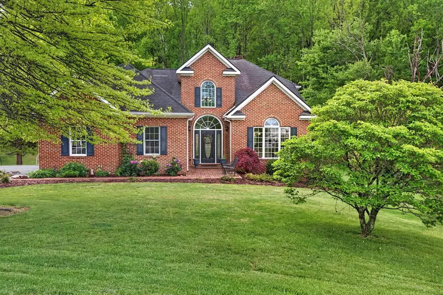 156 Brooke Street, Chilhowie, VA 24319 - #2