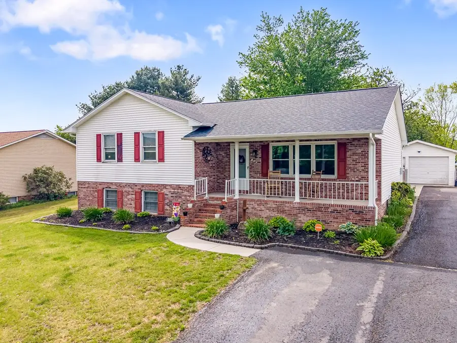 155 Cove Hills Drive, Wytheville, VA 24382 - #2