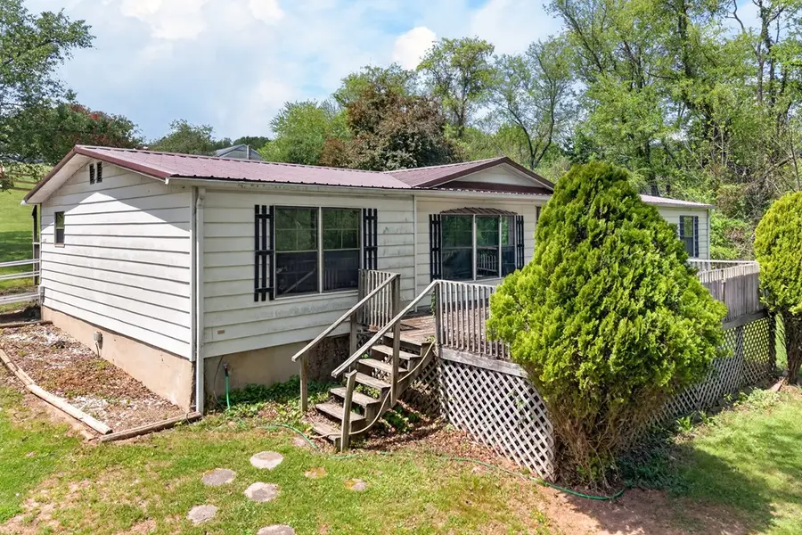 6135 Parrott Mountain Road, Parrott, VA 24132 - #2