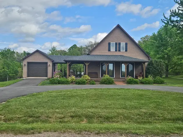 67 Continental Drive, Hillsville, VA 24343
