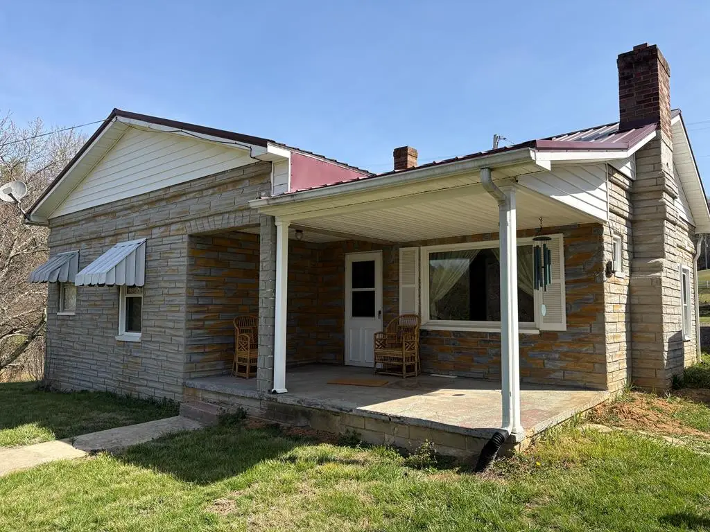 315 Rock Creek Rd, Hillsville, VA 24343 - #1