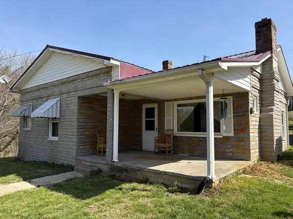 315 Rock Creek Rd, Hillsville, VA 24343