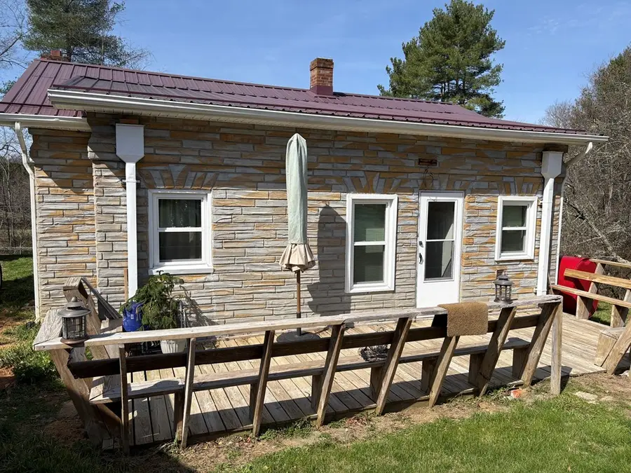 315 Rock Creek Rd, Hillsville, VA 24343 - #3