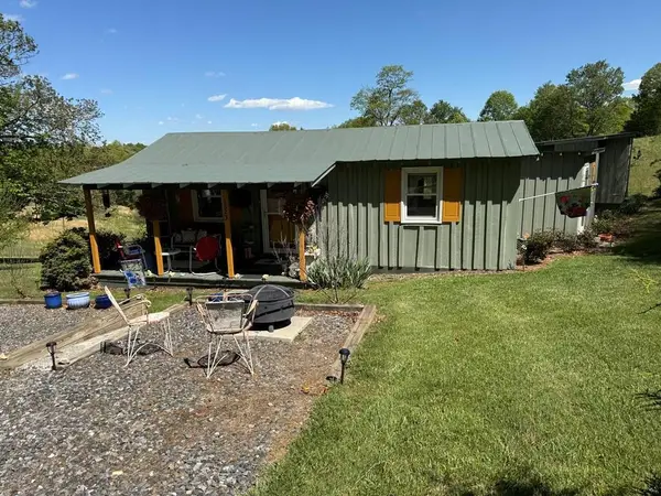 1523 Cox's Chapel, Mouth of Wilson, VA 24363