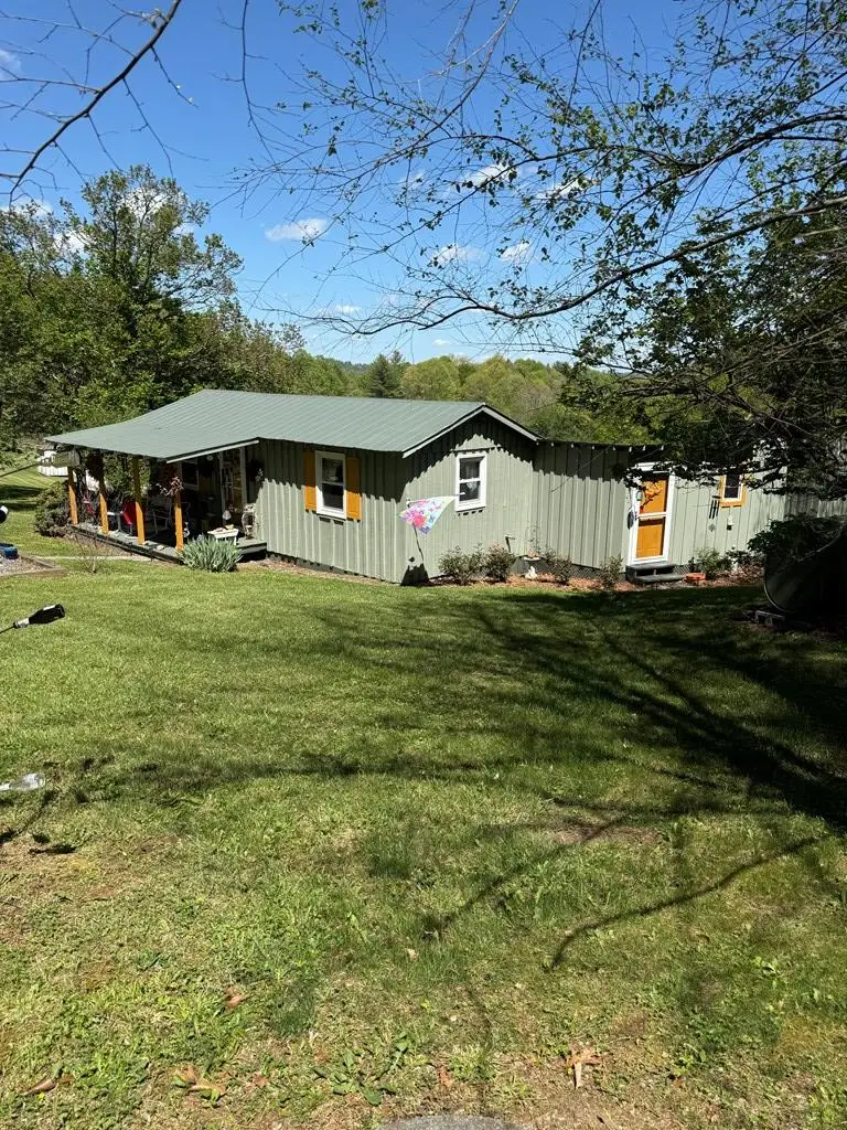 1523 Cox's Chapel, Mouth Of Wilson, VA 24363 - #3