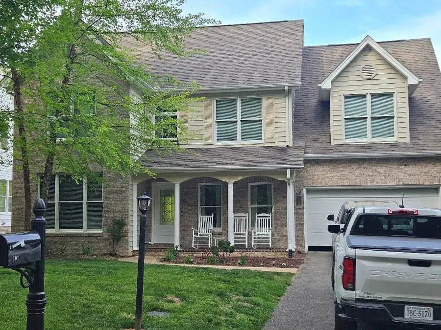 309 Church St, Abingdon, VA 24210 - #2