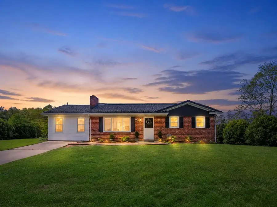 299 Louisville Ln, Galax, VA 24333 - #2