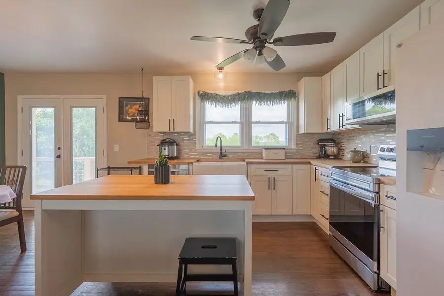 299 Louisville Ln, Galax, VA 24333 - #3
