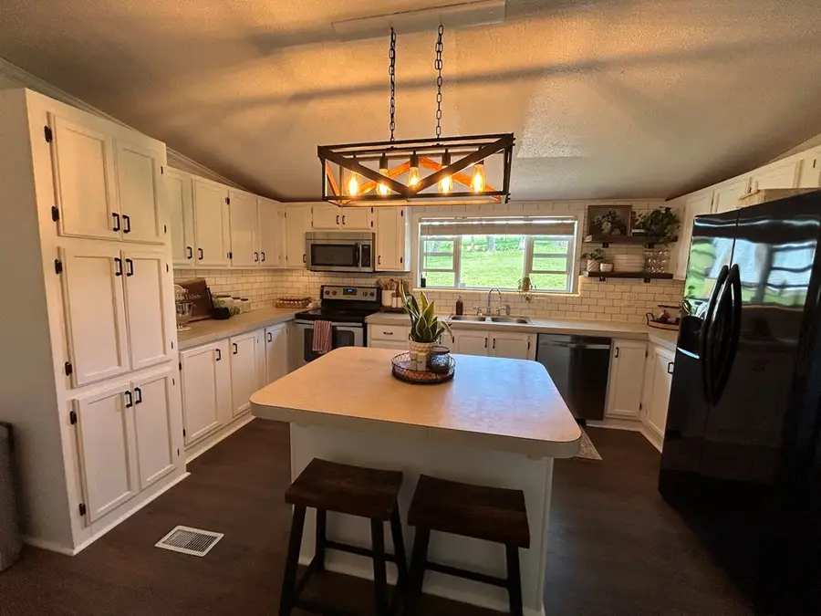 162 Hazelnut Lane, Rural Retreat, VA 24368 - #2