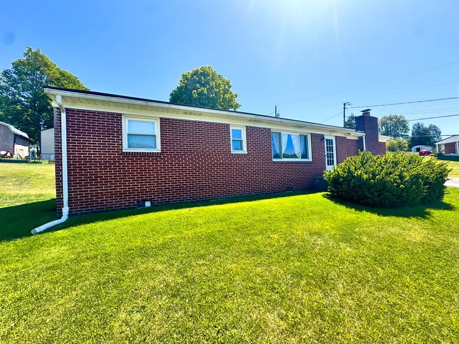 55 Chevrolet Ave, Lebanon, VA 24266 - #3