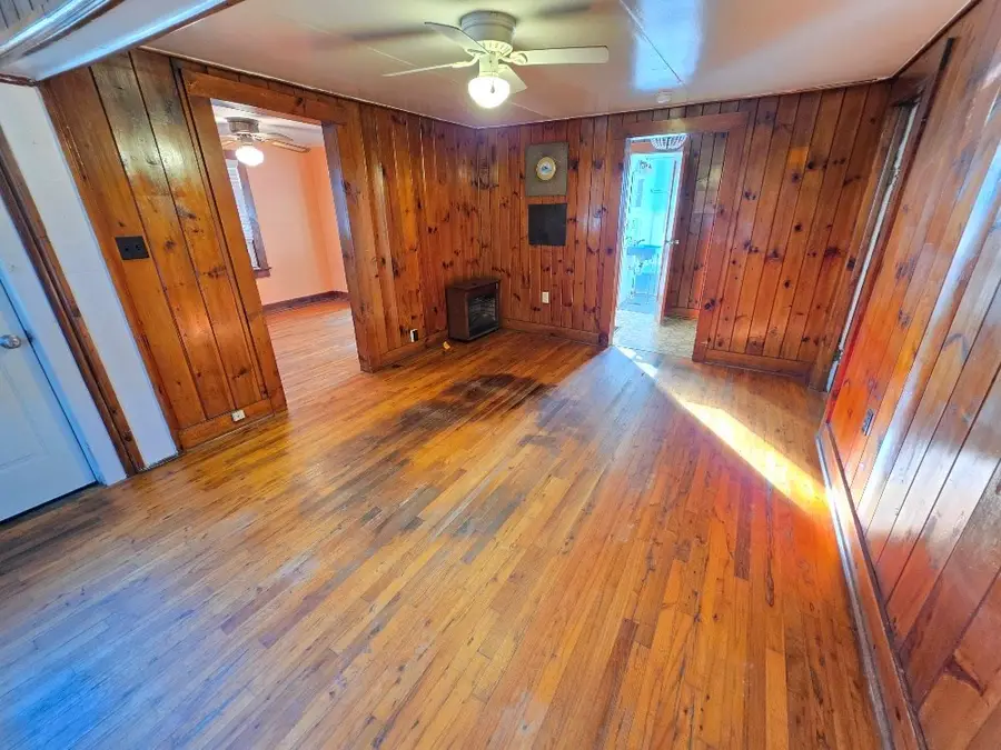 6 Wolfsnare Ln, Fries, VA 24330 - #3