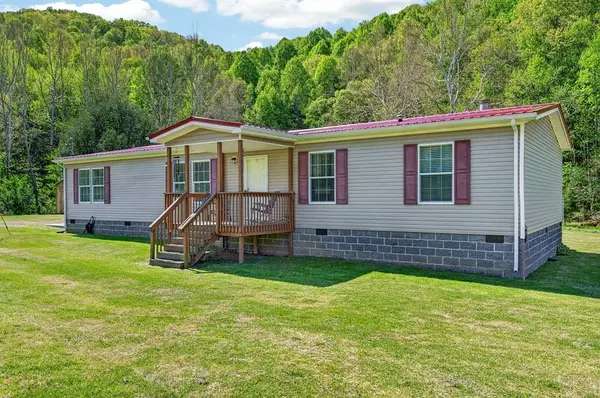 1366 Sunset River Rd., Ceres, VA 24318