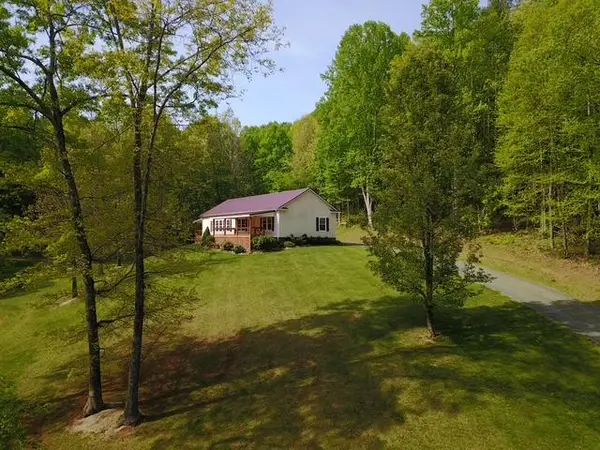 2820 Crossroads Dr, Galax, VA 24333