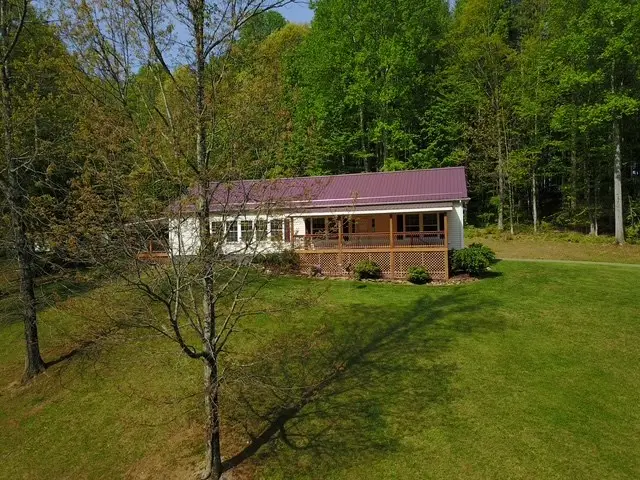 2820 Crossroads Dr, Galax, VA 24333 - #3