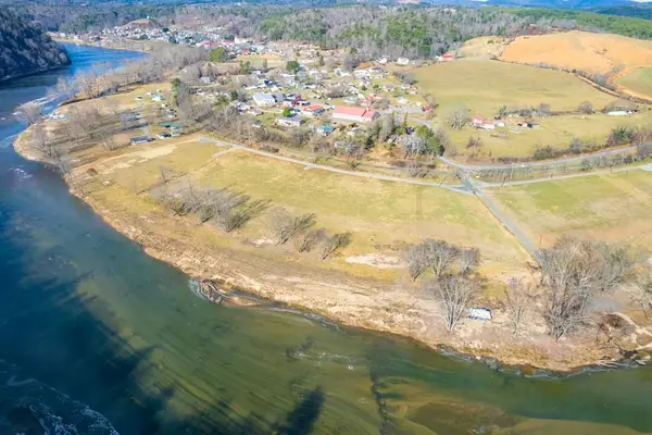 130 Ferry Crossing, Fries, VA 24330