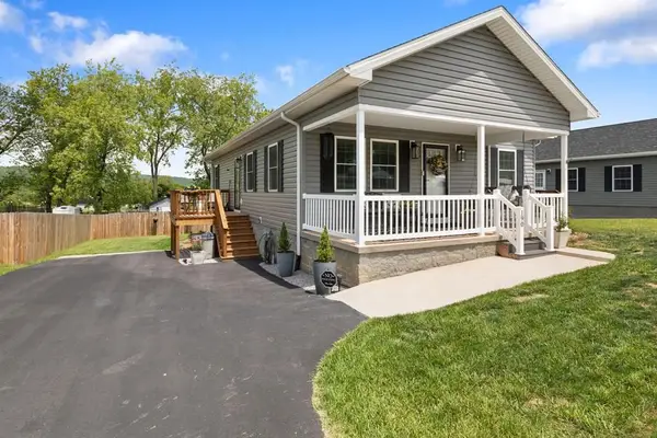 190 Country Lane, Wytheville, VA 24382