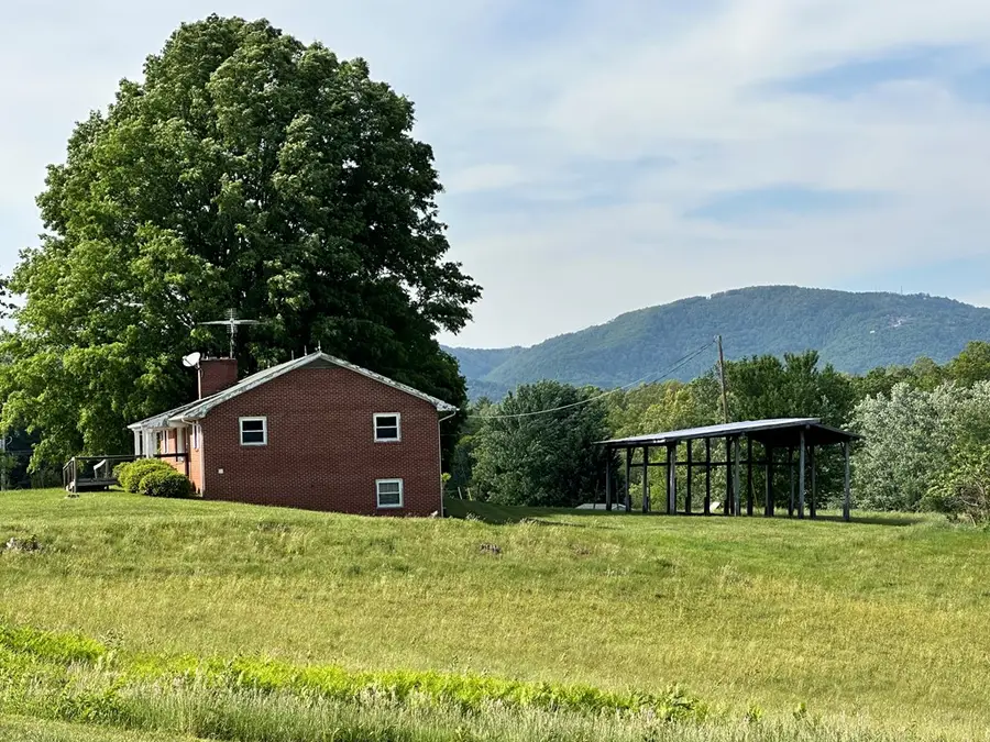 87 OAK RIDGE RD, Cana, VA 24317-4175 - #2