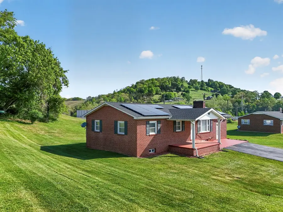 111 Sevier St, Lebanon, VA 24266 - #2